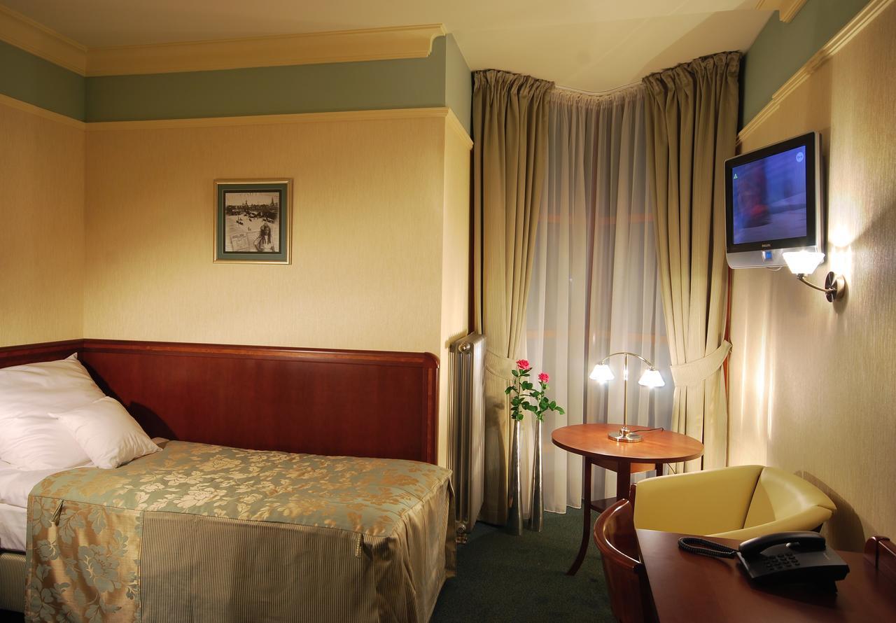 Hotel Victoria Wloclawek Luaran gambar