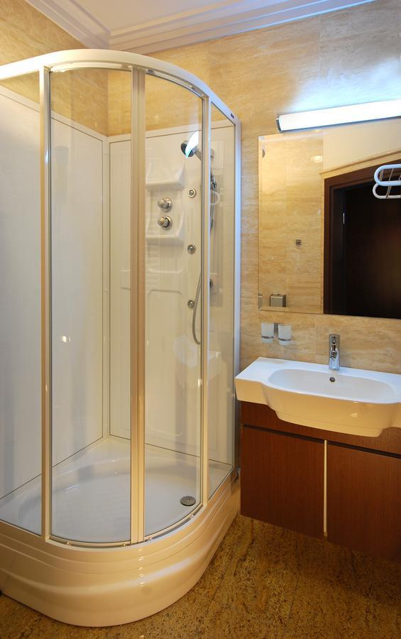 Hotel Victoria Wloclawek Luaran gambar